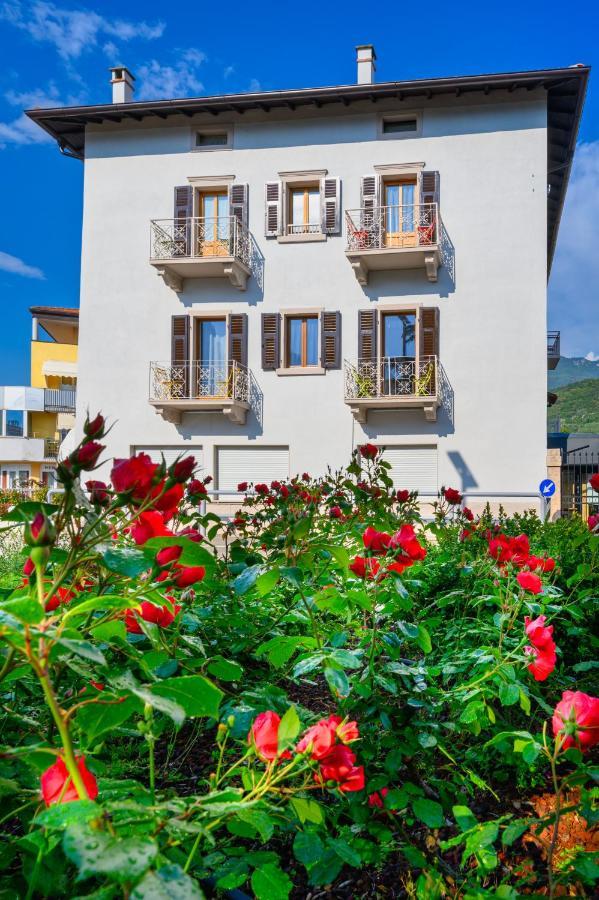 Villa Nirvana Torbole Sul Garda Eksteriør bilde