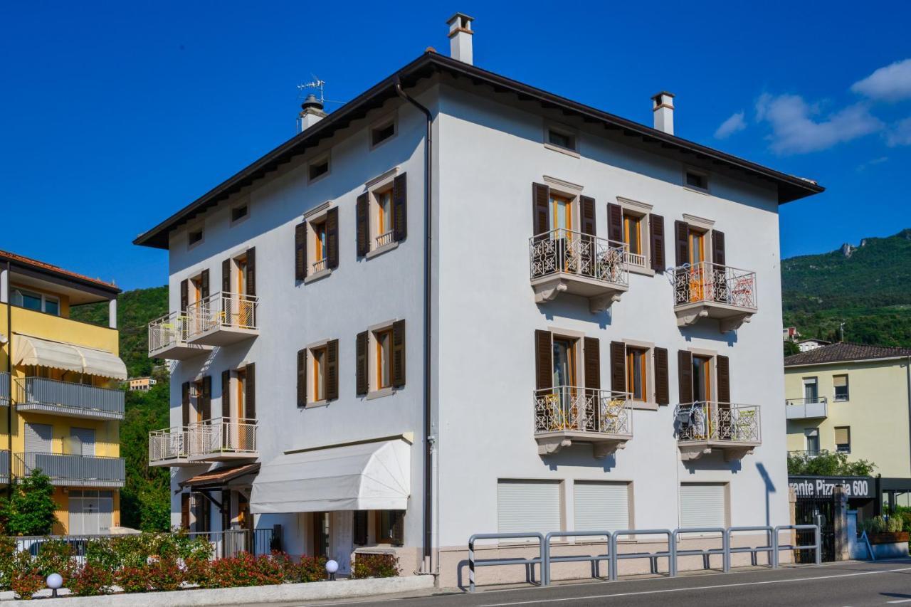 Villa Nirvana Torbole Sul Garda Eksteriør bilde